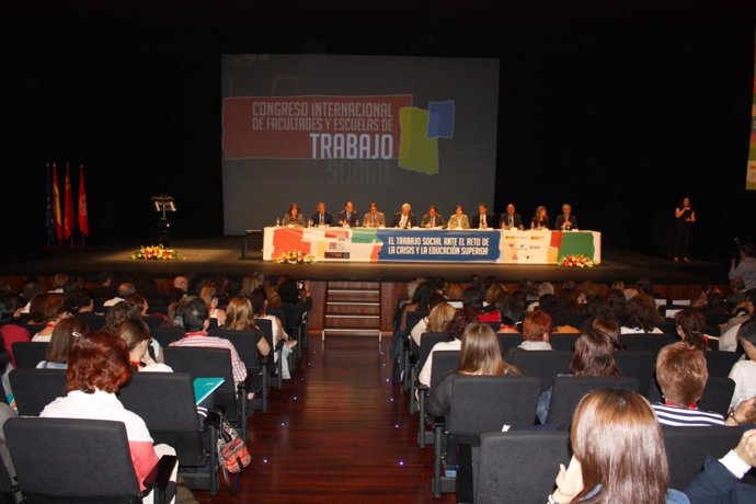 Congreso Internacional de Facultades y Escuelas de Trabajo Social