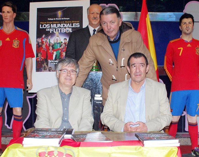 Los mundiales de futbol de la celeste Uruguay a la roja España 
