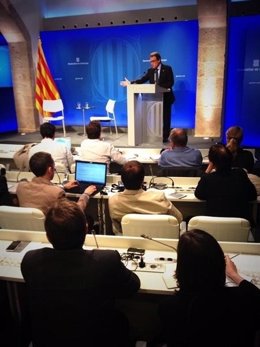 Artur Mas (pte.Generalitat) ante corresponsales extranjeros