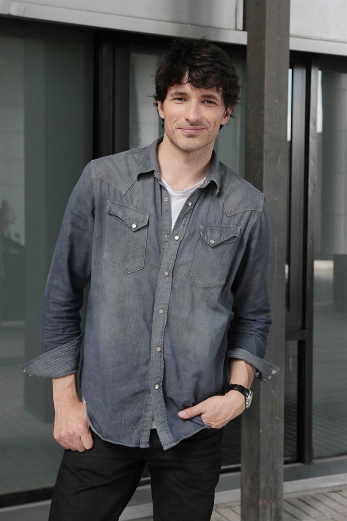 Entrevista al modelo Andrés Velencoso