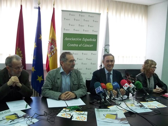 Javier G. Gallego (izq), Estanislao Calabuig; Serafín de Abajo y Sara Márquez