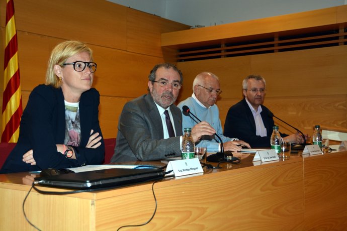 El líder de la Diputación de Lleida,Joan Reñé, en un acto del Banco de Alimentos