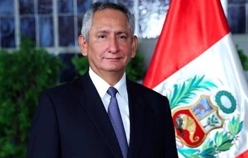 El primer ministro de Perú, René Cornejo.