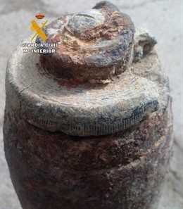 Granada de la Guerra Civil desactivada por el EDEX. 