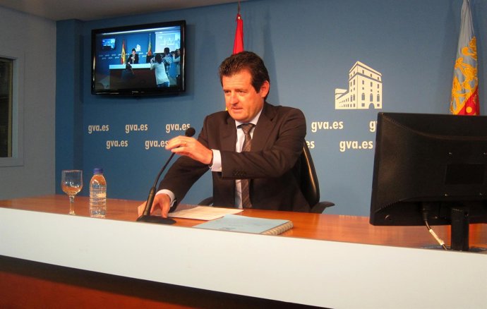 Císcar comparece tras el pleno del Consell