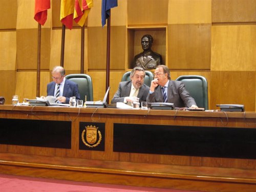 Belloch en el Ayuntamiento de Zaragoza.