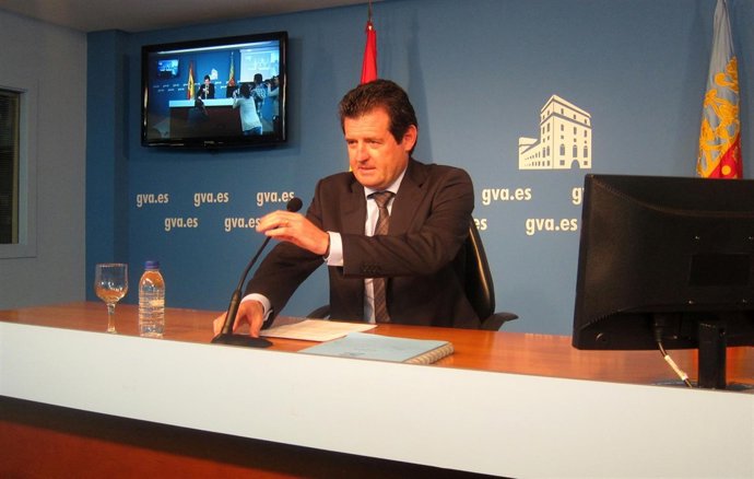 Císcar comparece tras el pleno del Consell