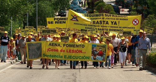 Imagen de una manifestación de los vecinos de Ciudad Santo Domingo