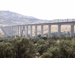 Línea AVE Madrid-Valladolid, viaducto