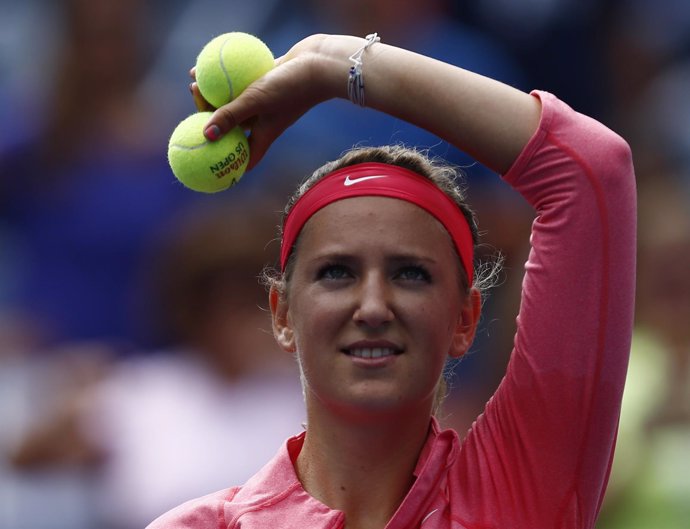 La tenista bielorrusa Victoria Azarenka celebra tras derrotar a la serbia Ana Iv