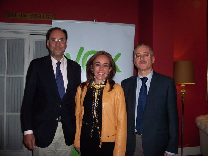 Alejo Vidal-Quadras, María Jesús González Fueyo y José Antonio Ortega Lara.