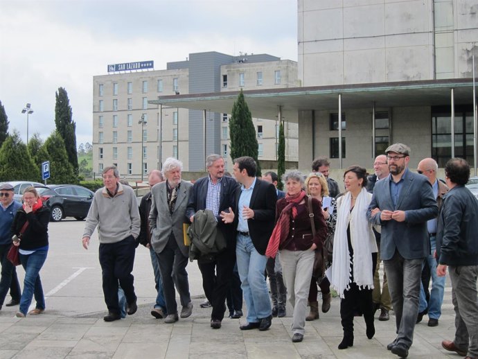 Meyer, Tsipras,Senra, Senra y Díaz llegan al acto