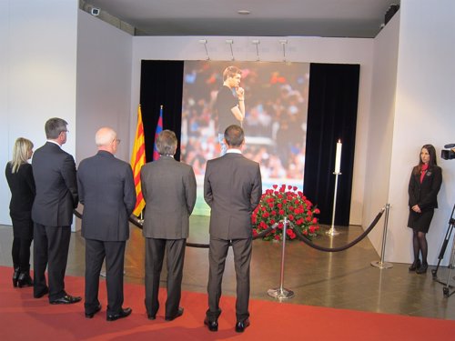 Artur Mas recuerda a Tito Vilanova en el Camp Nou