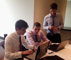 Estudiantes de la Universidad de Alcalá ganan Indr