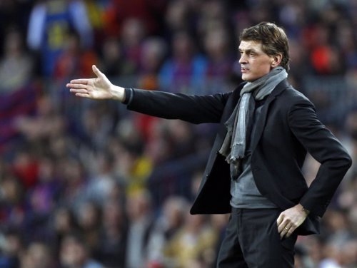 Tito Vilanova dirigiendo un partifo