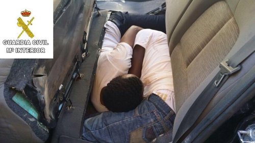 Habitáculo en el asiento trasero