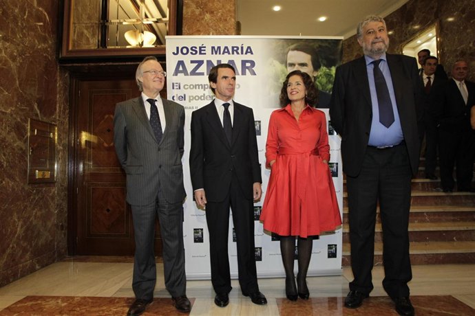 Aznar, Botella, Piqué y Fidalgo, en la presentación 