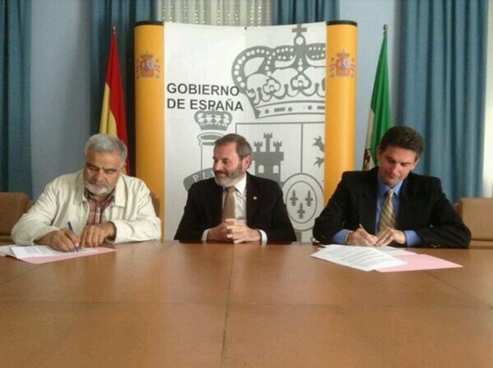 Firma de convenio entre el Ayuntamiento de Villacarrillo y la DGT