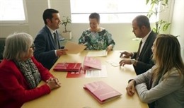 Acuerdo con el ICD para divulgar el telefono contra la violencia machista