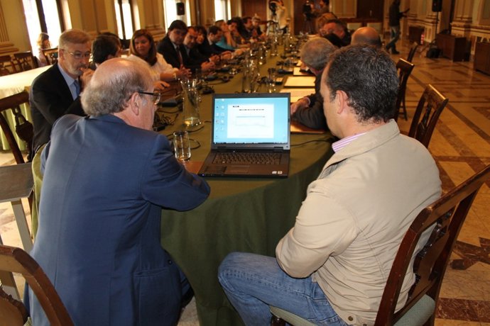 Sorteo de las mesas electorales para las elecciones europeas. 