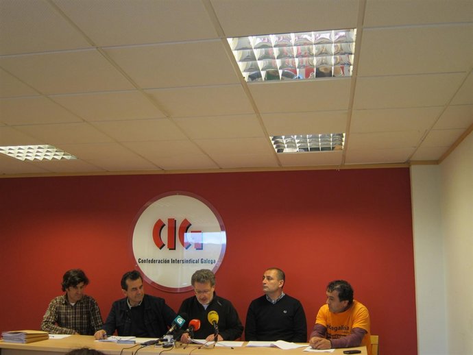 La CIG anuncia que presentará una querella contra las cajas por las preferentes