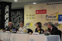 EH Bildu insta a situarse "ya en el plano de Escocia y Cataluña"