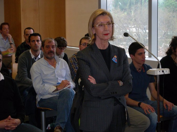 Rosa Díez (UPyD) en el juicio a 5 independentistas por altercados en UAB en 2010