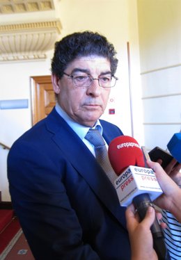 Diego Valderas, hoy ante los medios