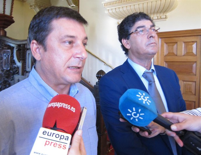 Diego Valderas, hoy junto a Enrique Centella