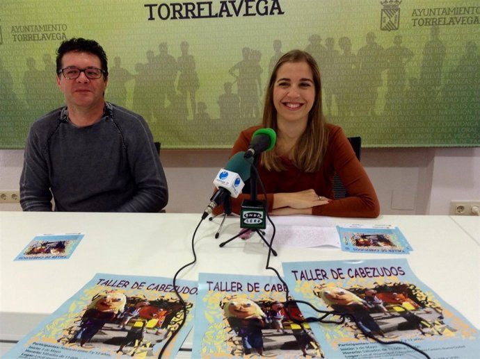 Presentación del taller de cabezudos