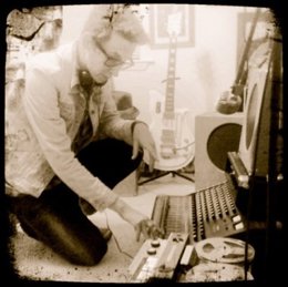 Cantante Micah P. Hinson