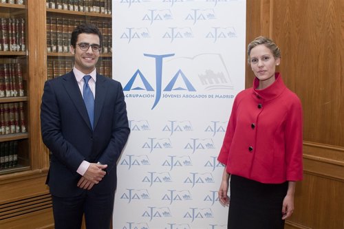 Esther Montalvá, Abogada de Tourism&Law