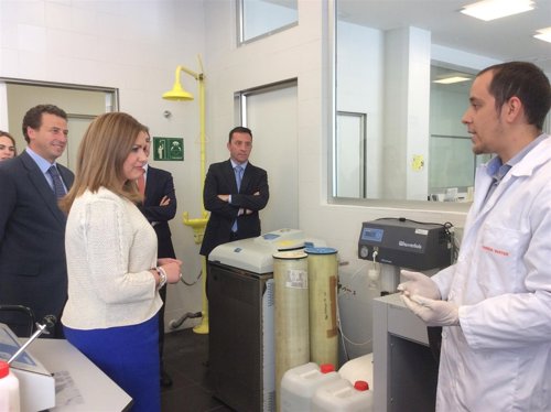 La consejera de Medio Ambiente andaluza, María Jesús Serrano, en Abengoa Water