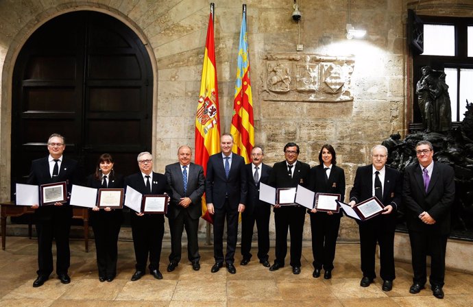 Fabra preside el acto de homenaje al Músico Aficionado