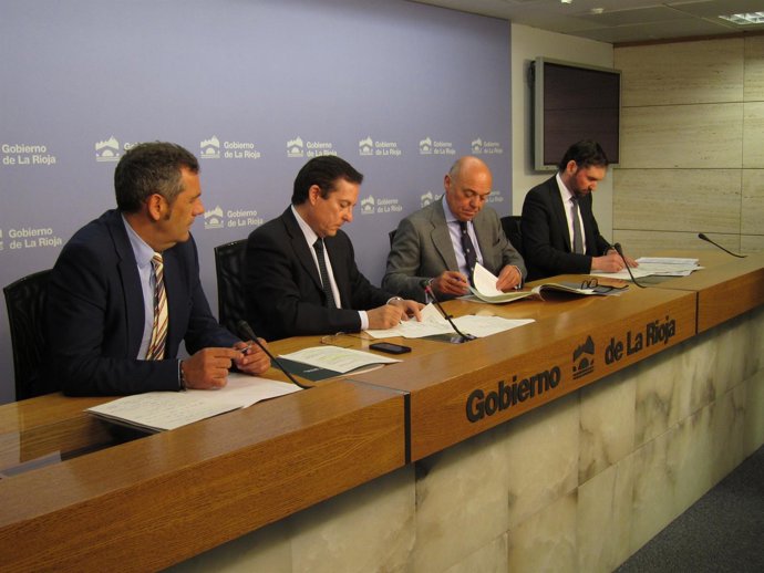 Erro y García Calzada firman el convenio