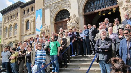 Lectura del manifiesto de la CRUE en Zaragoza