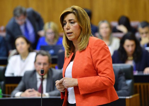 Susana Díaz en el pleno del Parlamento
