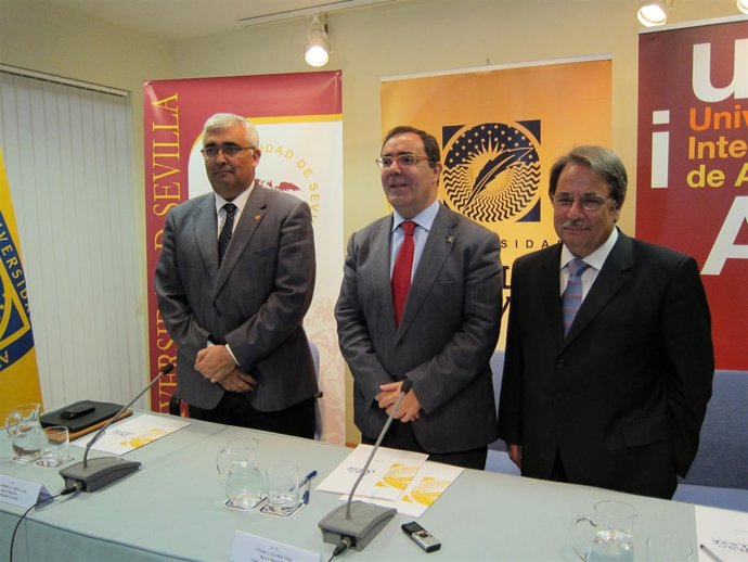 Los rectores de la US, UPO y UNIA