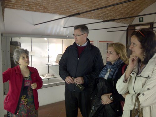 El alcalde de Teruel en una de sus visitas a los museos italianos