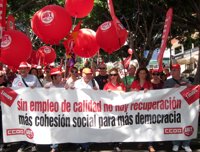 Más de 2.500 personas secundan las manifestaciones convocadas en Canarias