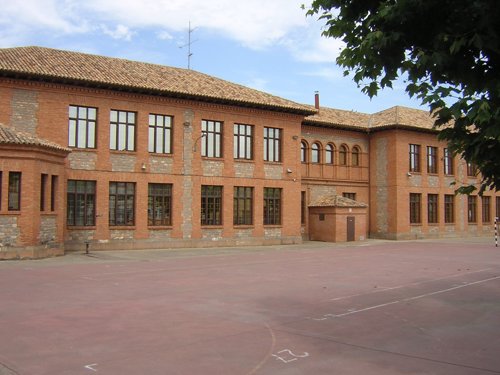 Uno de los edificios del colegio Nertóbriga de La Almunia