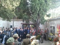 González dice que ayer como hoy "los españoles unidos son los dueños de su destino"