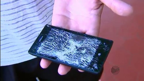 Nokia Lumia tras parar una bala