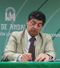 Valderas cree que Moreno (PP-A) tiene "miedo" a debatir con Maíllo (IULV-CA) al pedir un debate a dos con Díaz