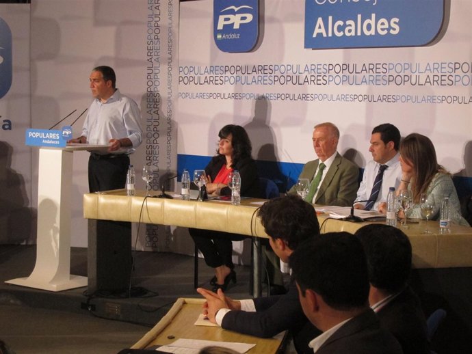 El presidente del PP de Málaga, Elías Bendodo, portavoz PP-A