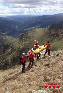 Rescatan a una excursionista herida tras resbalar en Queralbs