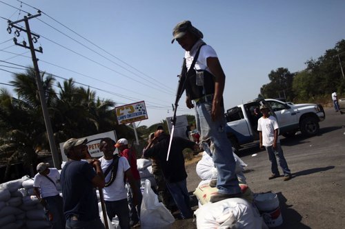 Grupos de autodefensa en Apatzingán