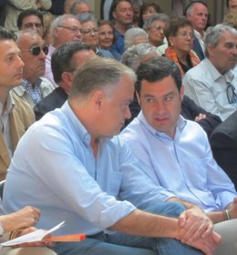 Estéban González Pons (PP) y Juan Manuel Moreno (PP-A) 
