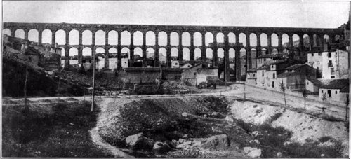 El acueducto de Segovia a principios del siglo XX