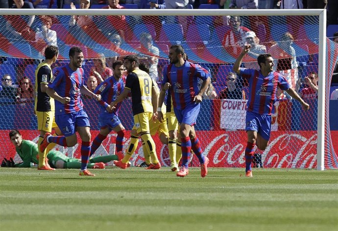 El Levante tumba al Atleti y pone la Liga al rojo vivo
